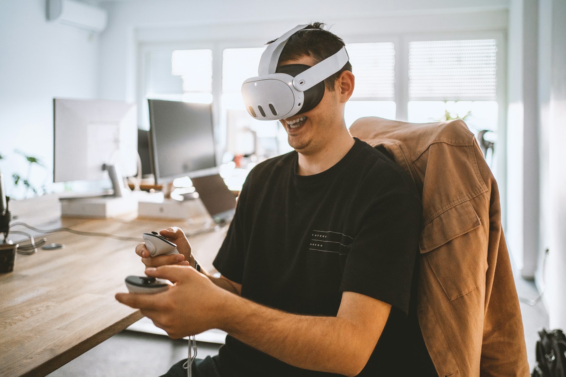 Unlocking the Next Generation: The Future of Hybrid Reality Gaming