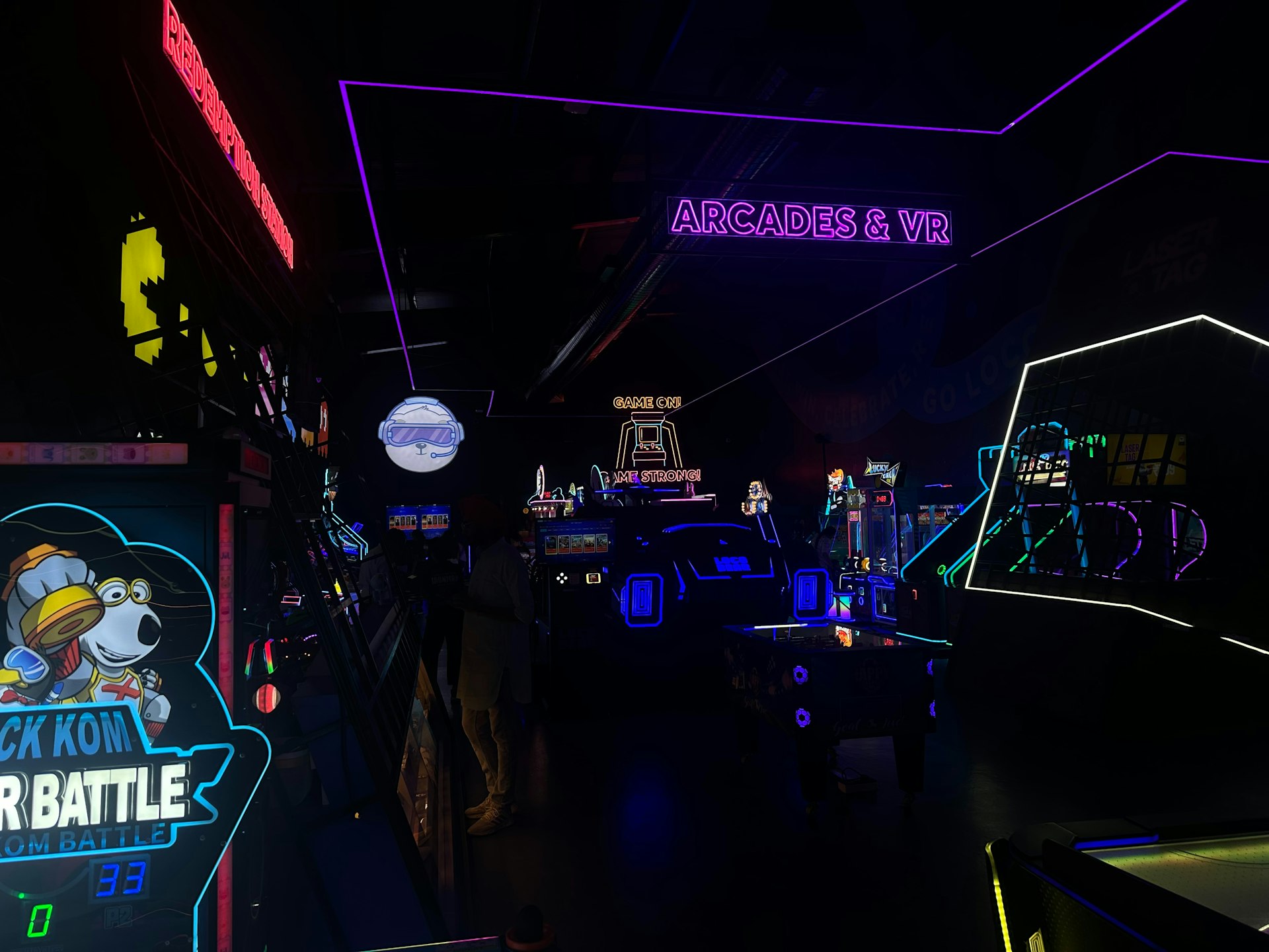 How Virtual Reality Arcades Are Transforming the Gaming Experience